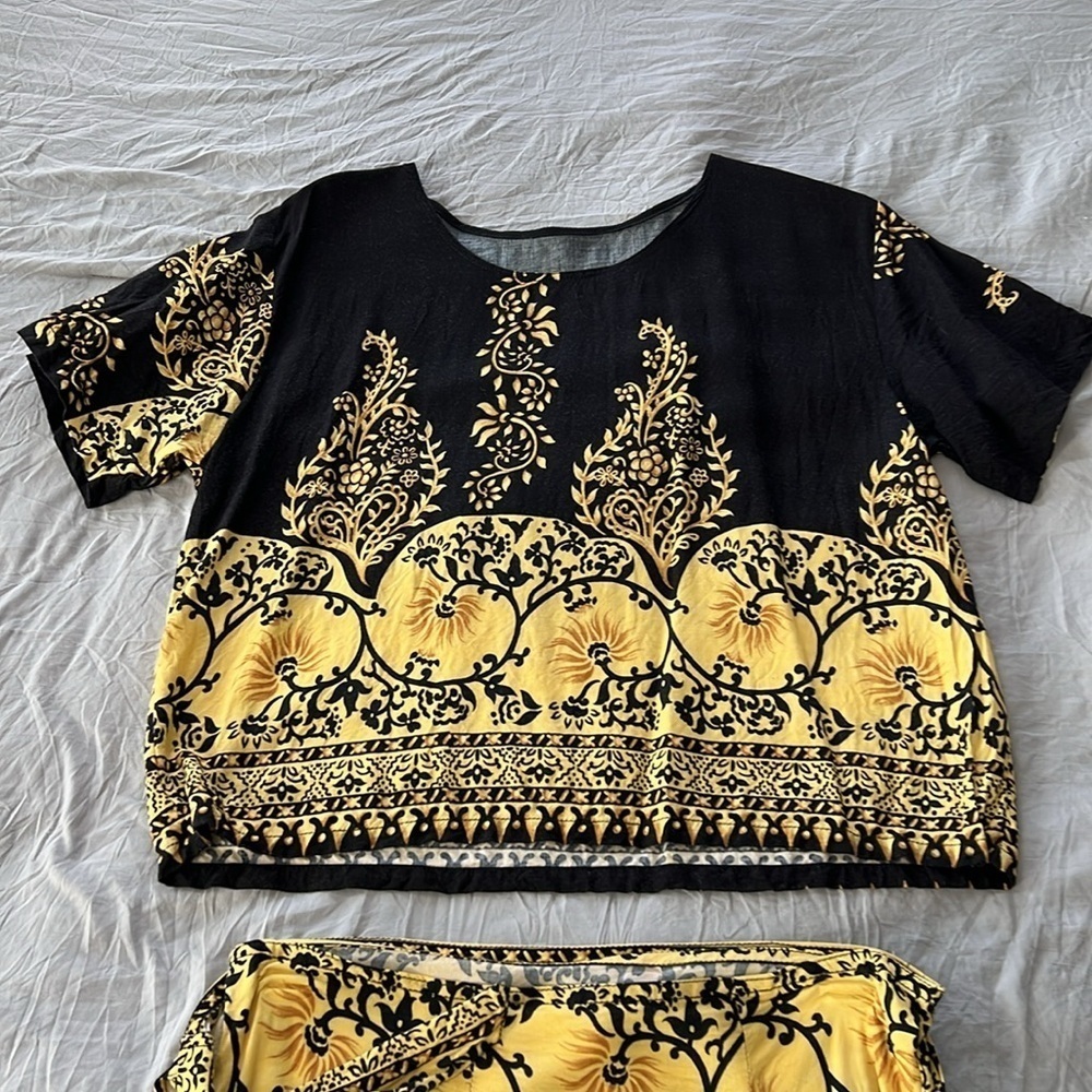 Vintage Two Piece Wrap Skirt & Top Set - Picture 4 of 5